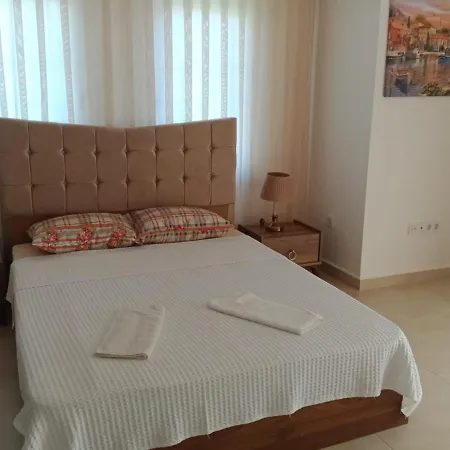 Tenis,basketbol,futbol,havuz Ve Deniz Ozel Villa