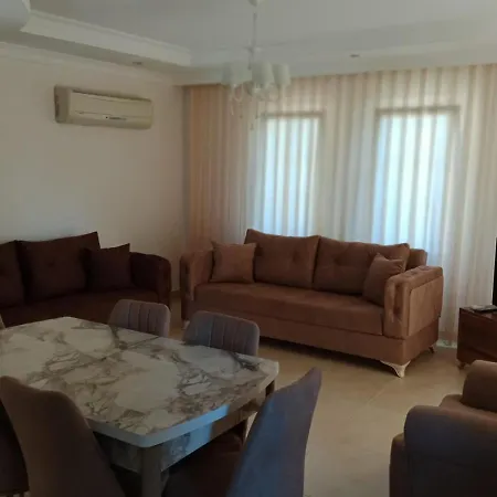 Tenis,basketbol,futbol,havuz Ve Deniz Ozel * Alanya